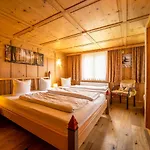 Gaestehaus Walch Iii 클뢰슈텔르 암 알베르그